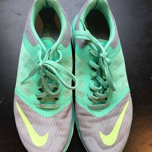 Nike size 8 running shoes